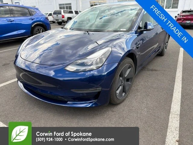 Used 2022 Deep Blue Metallic Tesla Long Range image 1