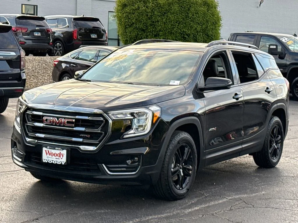 2024 GMC Terrain AT4 - Photo 6
