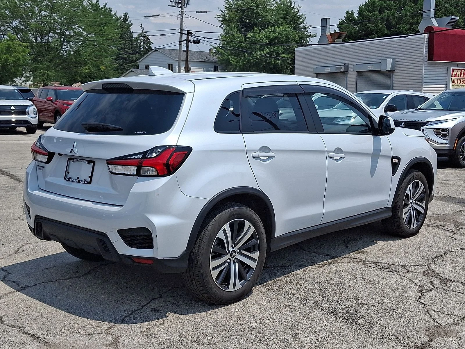 Used 2025 White Mitsubishi 2.0 ES image 2
