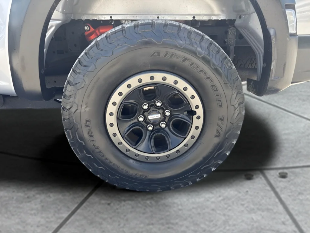 Used 2022 Silver Ford Raptor image 39