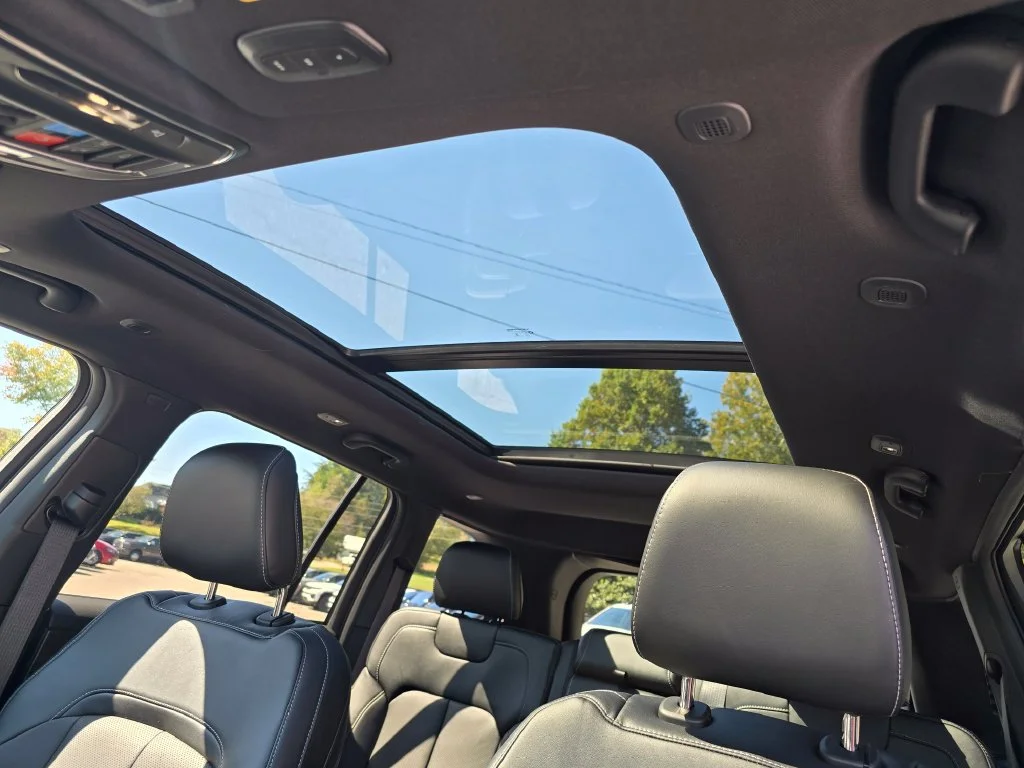 New 2027 Black Jeep Limited Reserve image 13