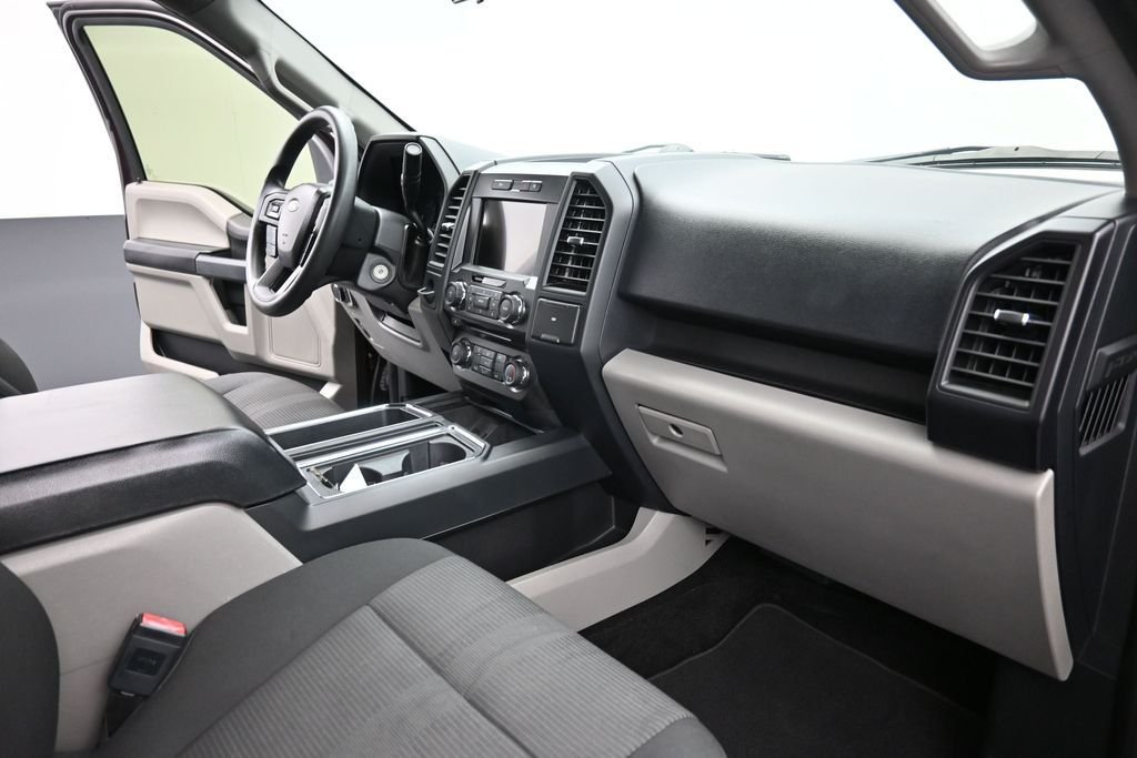 Used 2018 Red Ford XL image 14