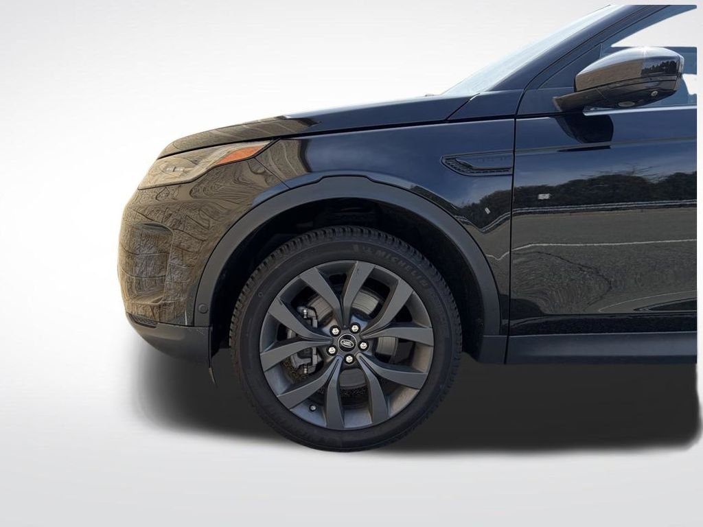 Used 2021 Black Land Rover SE image 9