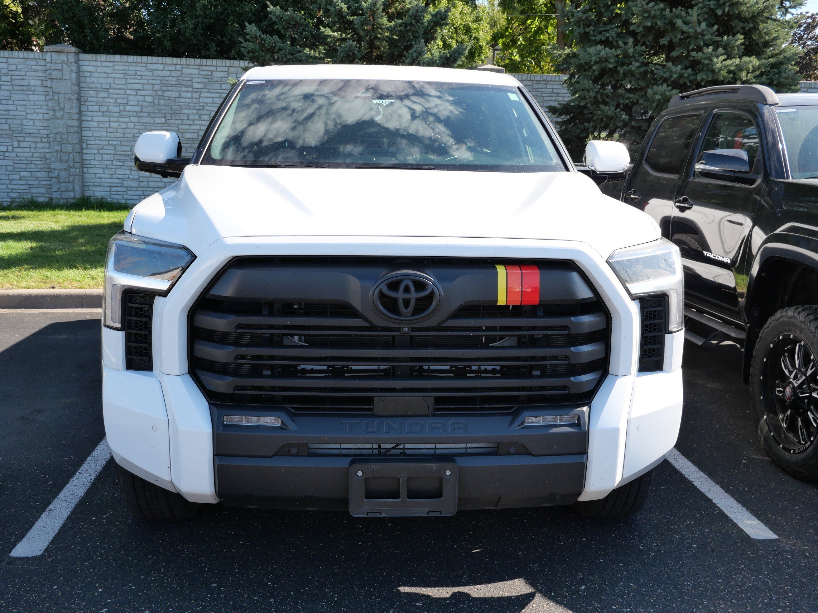 Used 2025 Ice Cap Toyota SR5 image 2