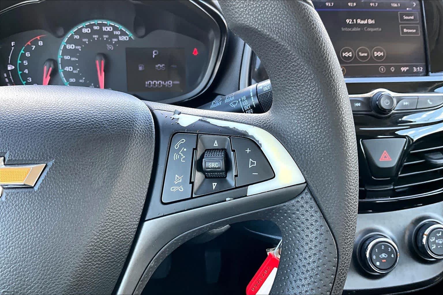 Used 2020 SILVER ICE METALLIC Chevrolet LT image 23
