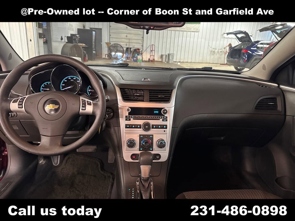 Used 2011 Red Jewel Tintcoat Chevrolet LT w/1LT image 18
