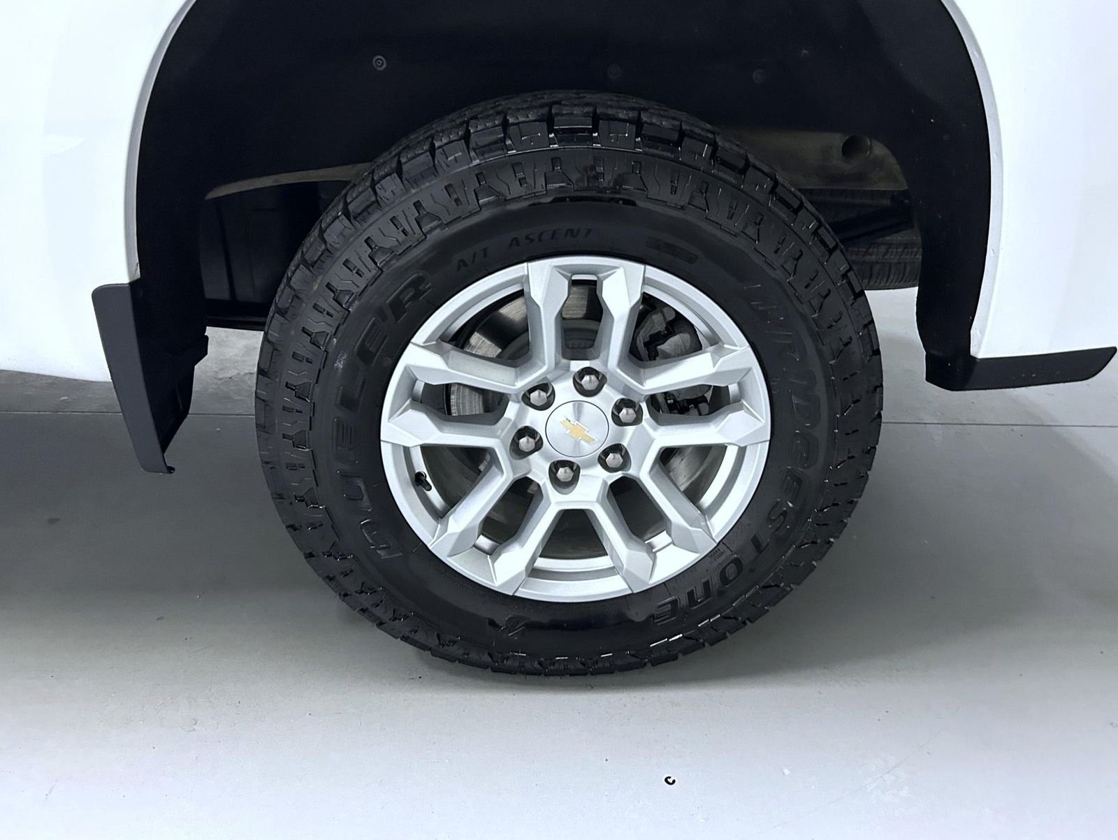 Used 2023 White Chevrolet WT image 22