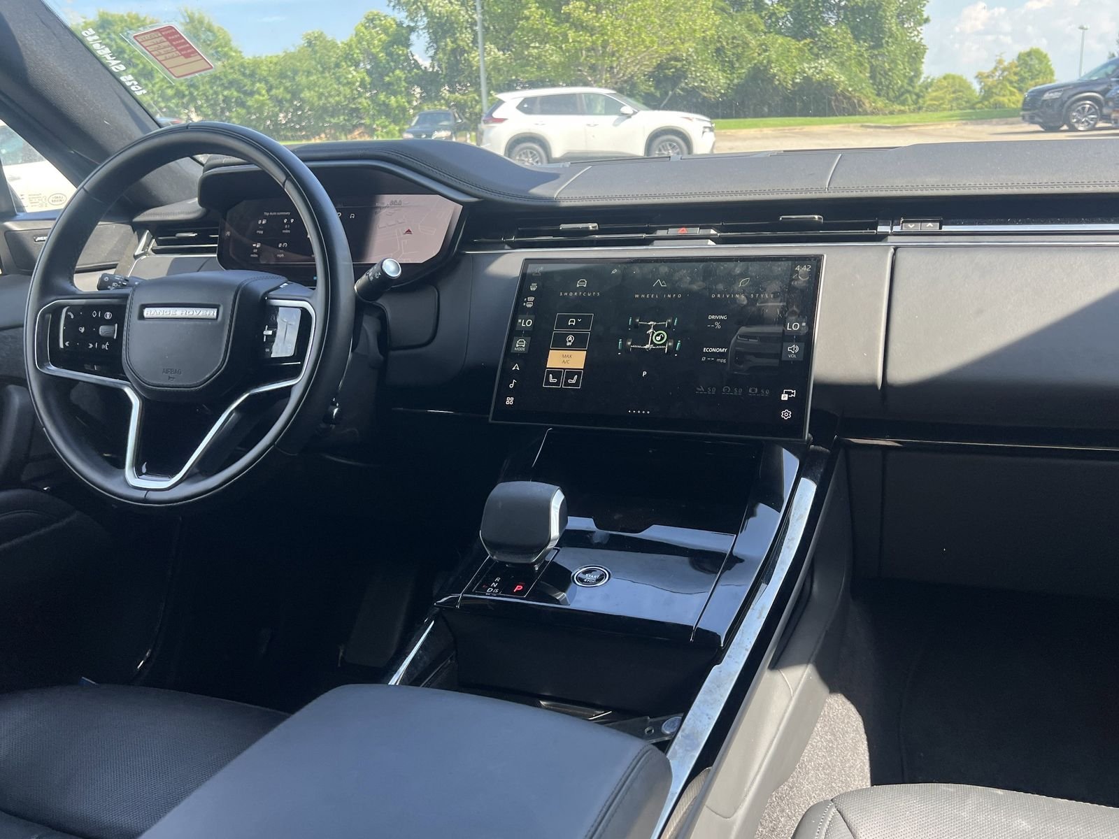 Used 2025 Black Land Rover SE image 6