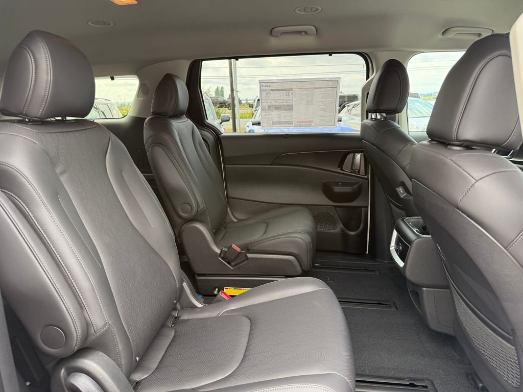 New 2027 White Kia EX image 13