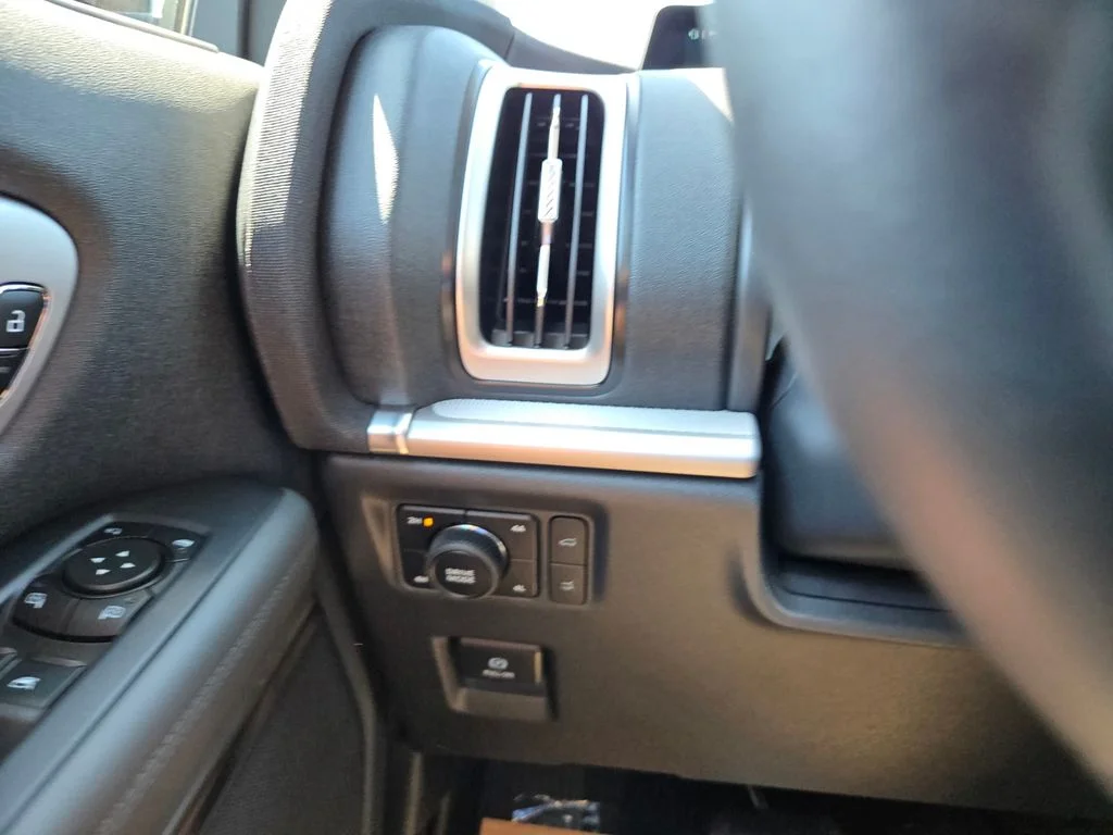 New 2027 Agate Black Metallic Ford MAX Active image 12