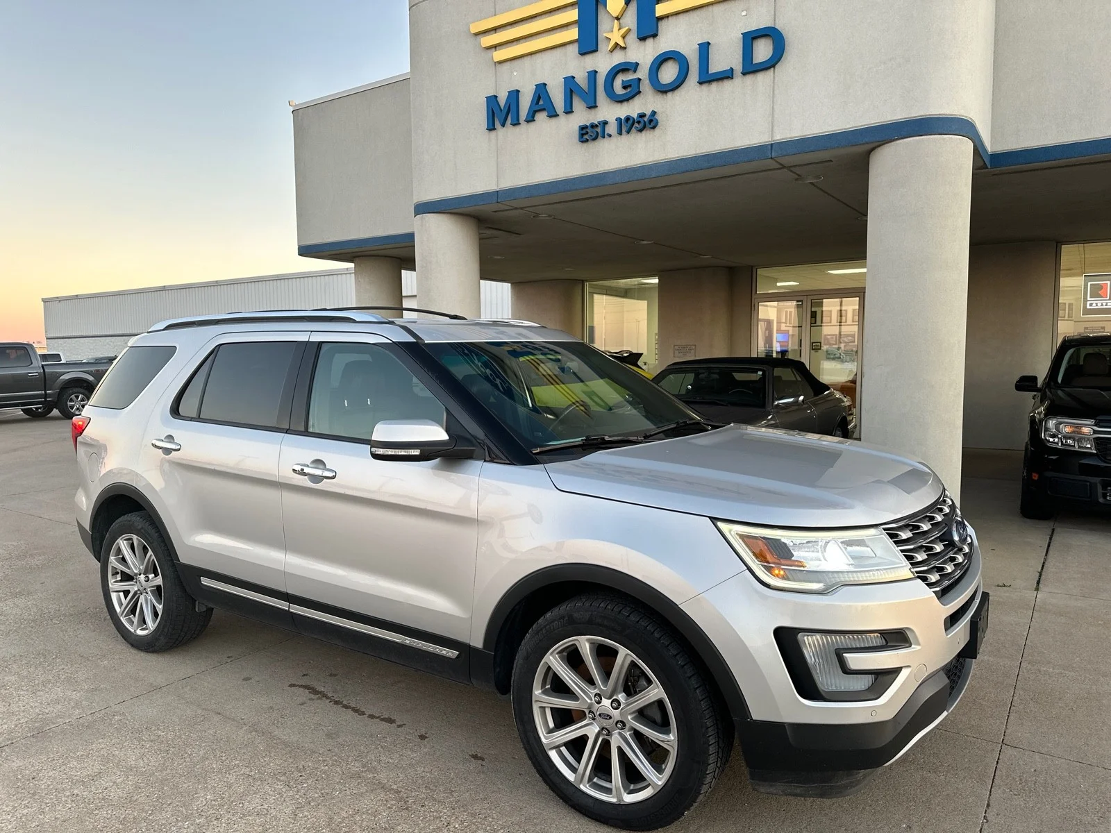 2016 Ford Explorer