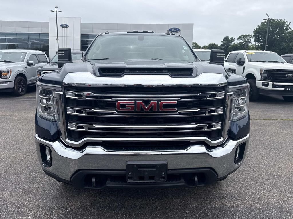 Used 2020 Blue GMC SLE image 8