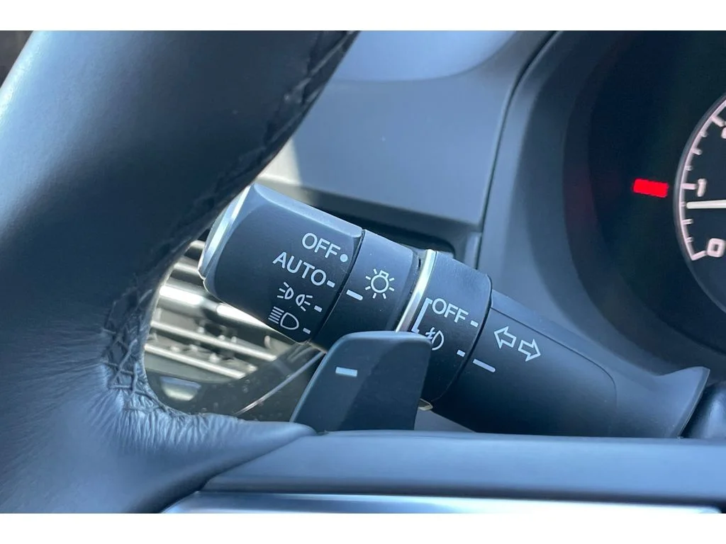 Used 2023 Liquid Carbon Metallic Acura w/Advance Package image 36