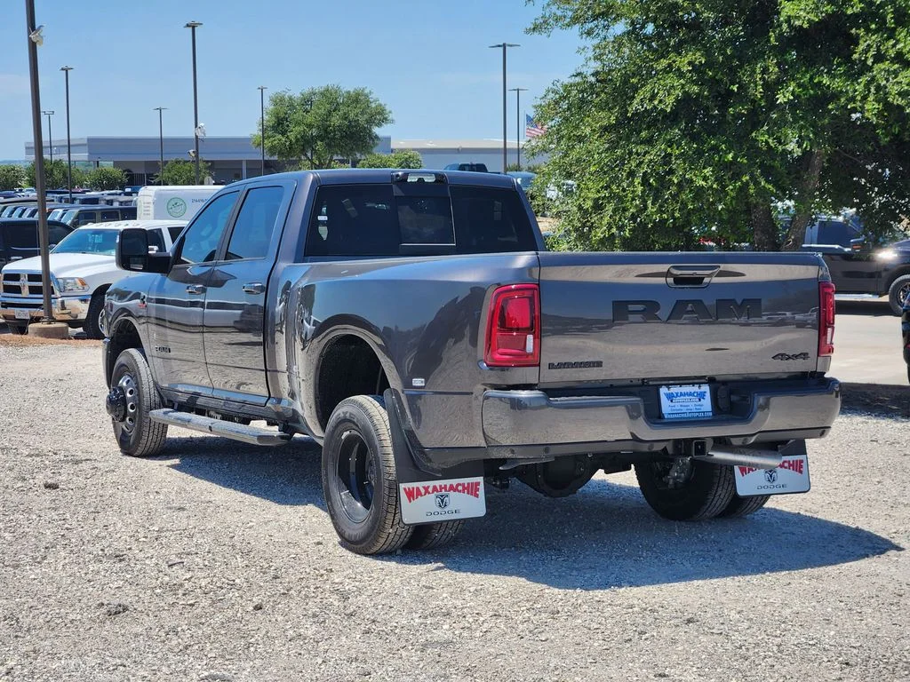 New 2026 Granite Crystal Metallic Clear-Coat Exterior Paint RAM Laramie image 3