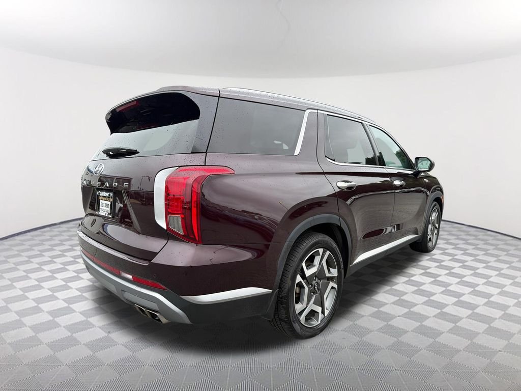 Used 2023 Red Hyundai SEL image 5