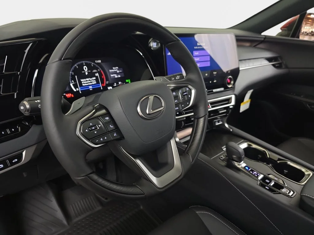 New 2026 Matador Red Mica Lexus PREMIUM image 15