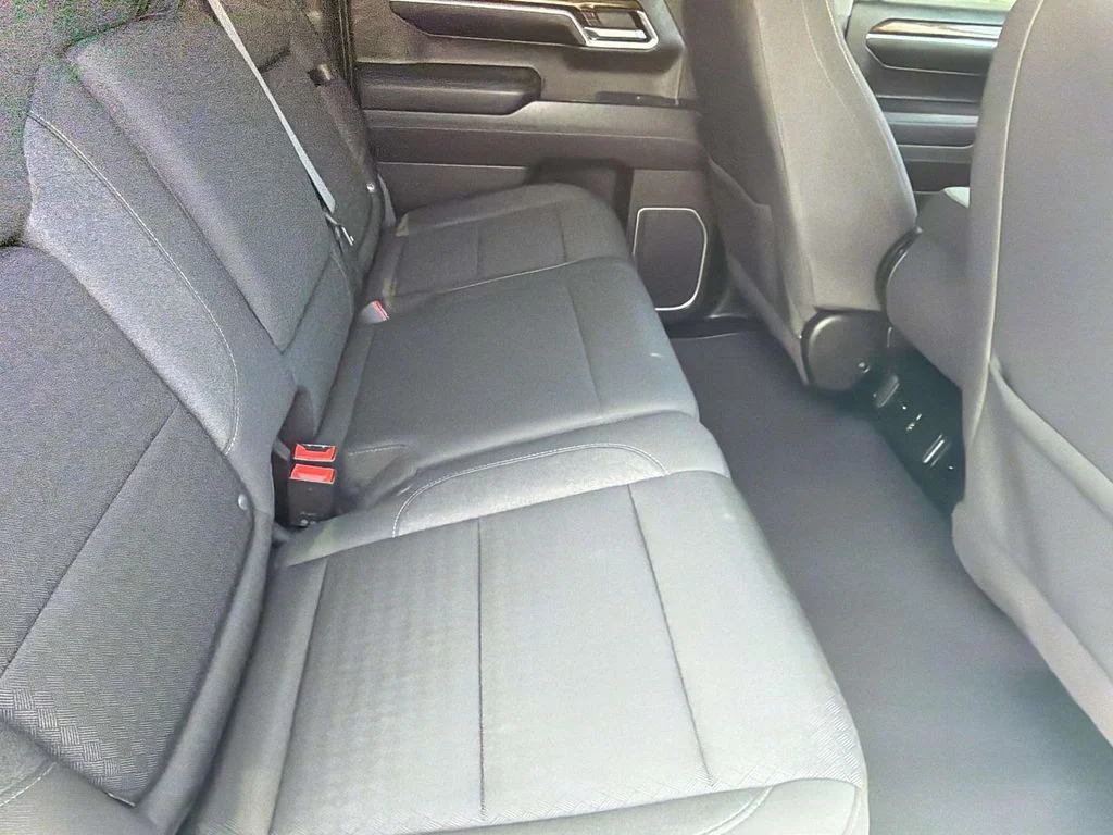 Used 2023 Summit White GMC Elevation image 31