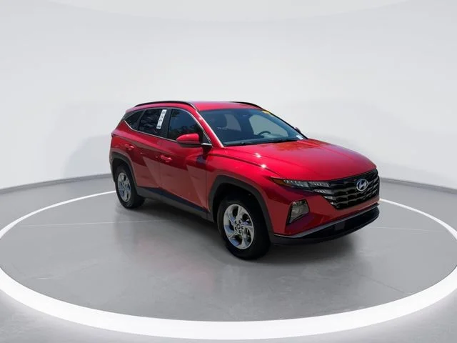 Used 2023 Red Hyundai SEL image 2