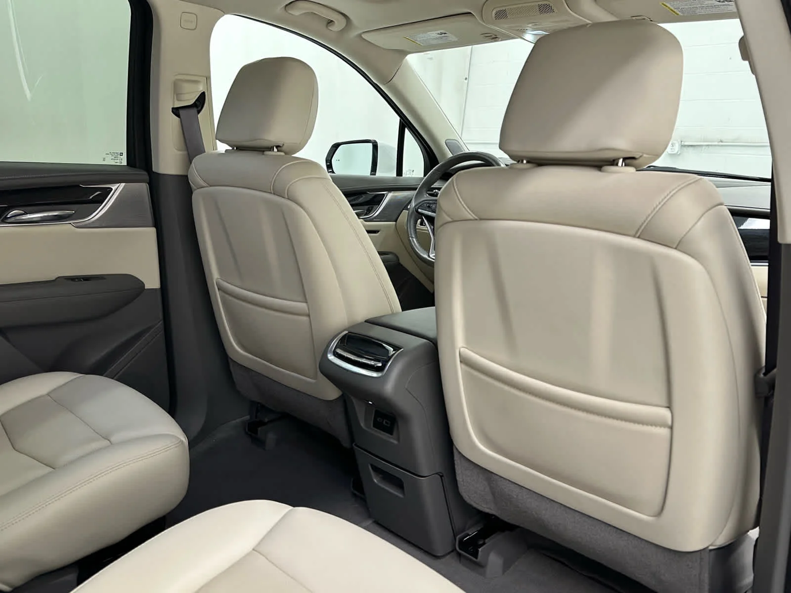 Used 2023 Crystal White Tricoat Cadillac AWD Premium Luxury image 21