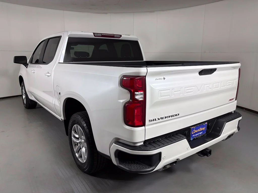 Used 2022 Beige Chevrolet RST image 7