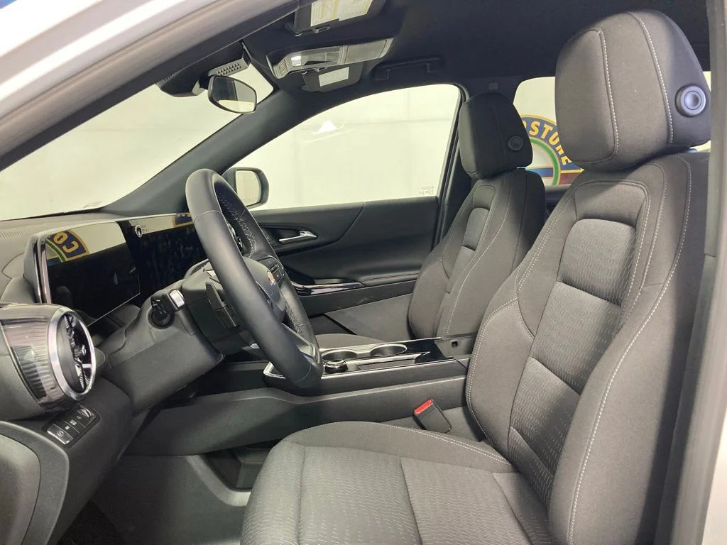 Used 2026 White Chevrolet LT image 12