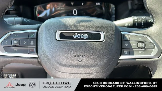New 2026 Bright White Clear-Coat Exterior Paint Jeep Limited image 12