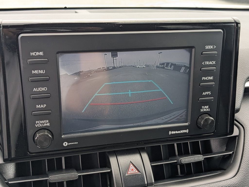 Used 2022  Toyota LE image 19