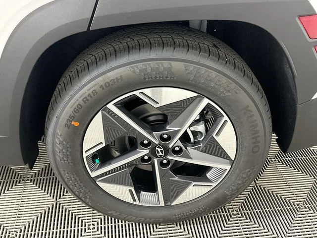 New 2026 Hyundai TUCSON SEL