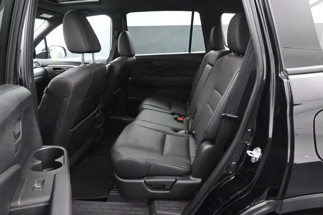 Certified Used 2023 Black Honda EX-L image 22