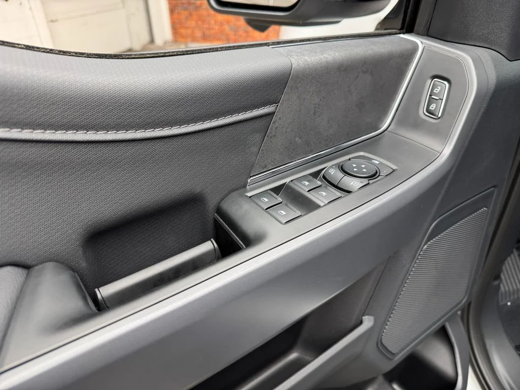 New 2026 Oxford White Ford XLT image 11