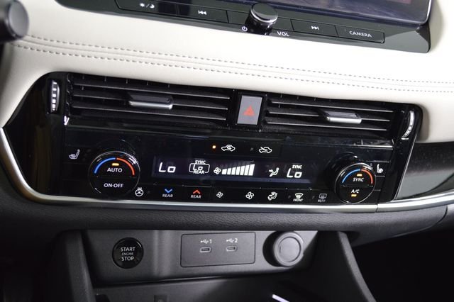 Used 2025 Black Nissan SL image 34