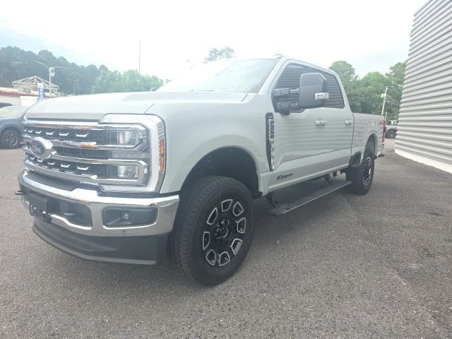 Used 2026 White Ford Lariat image 1