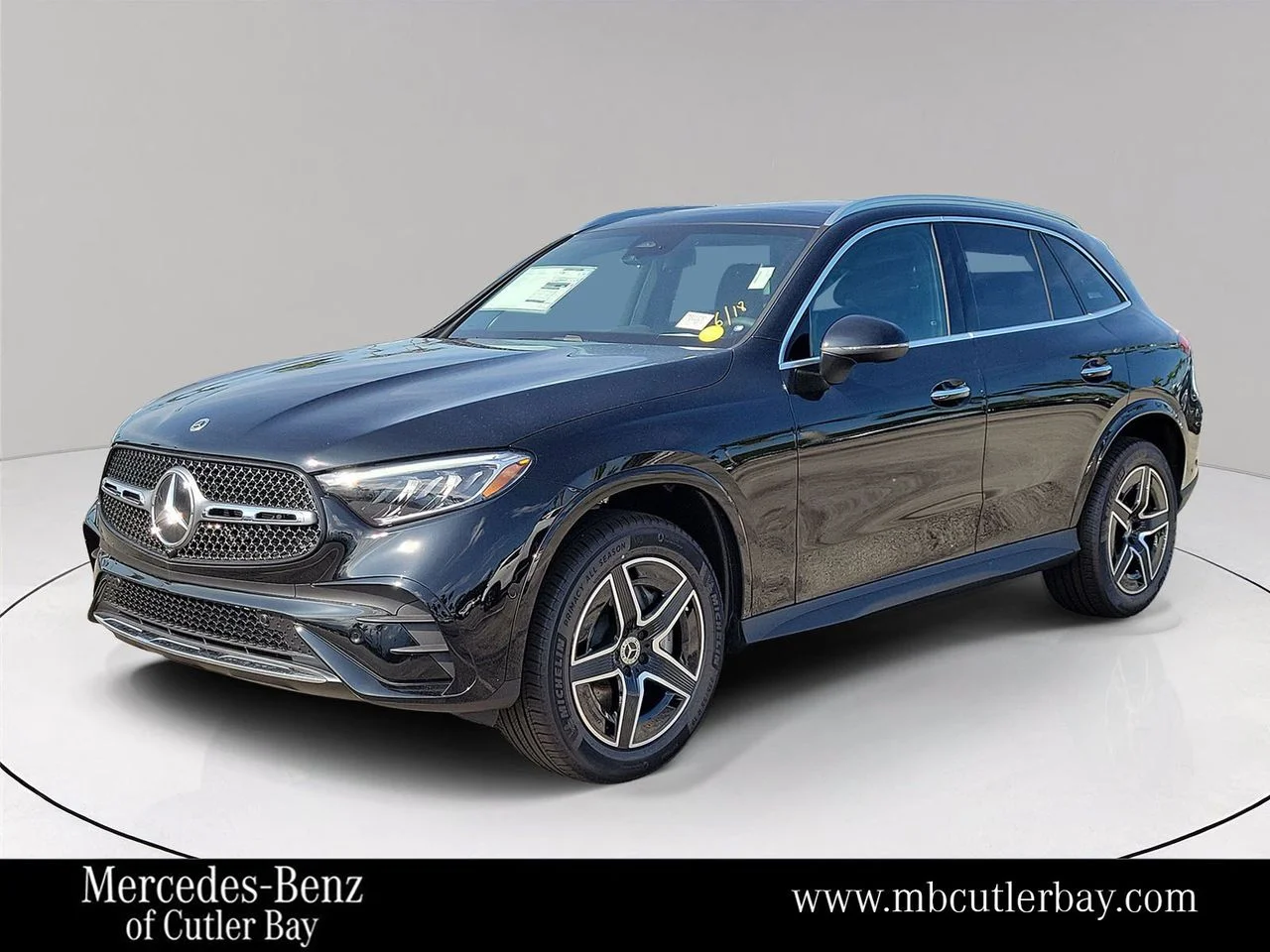 New 2026 Black Mercedes-Benz GLC 300 image 1