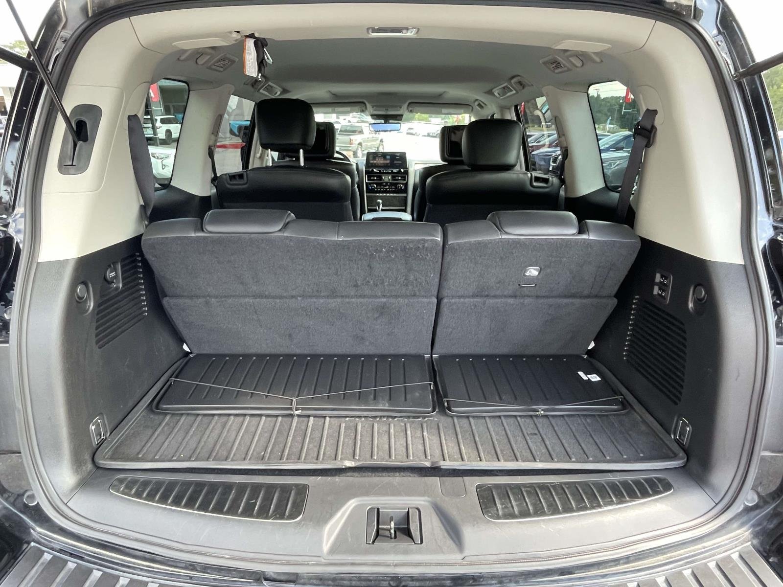 2023 Nissan Armada Platinum - Photo 9