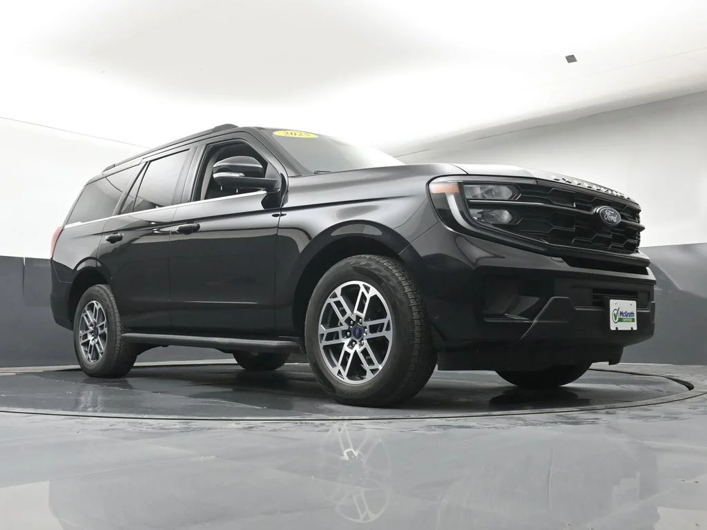 Used 2025 Black Ford Active image 27