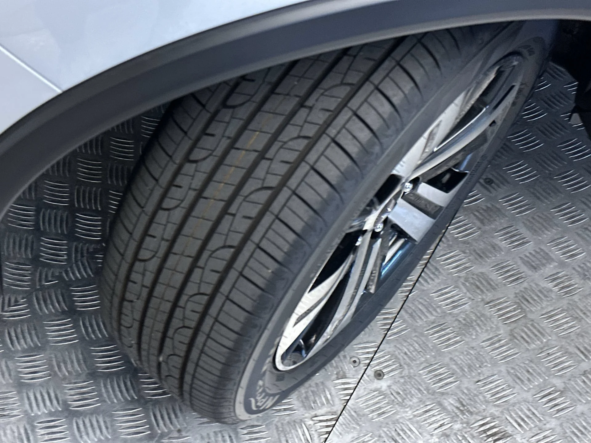 New 2026 White Diamond Mitsubishi ES image 25