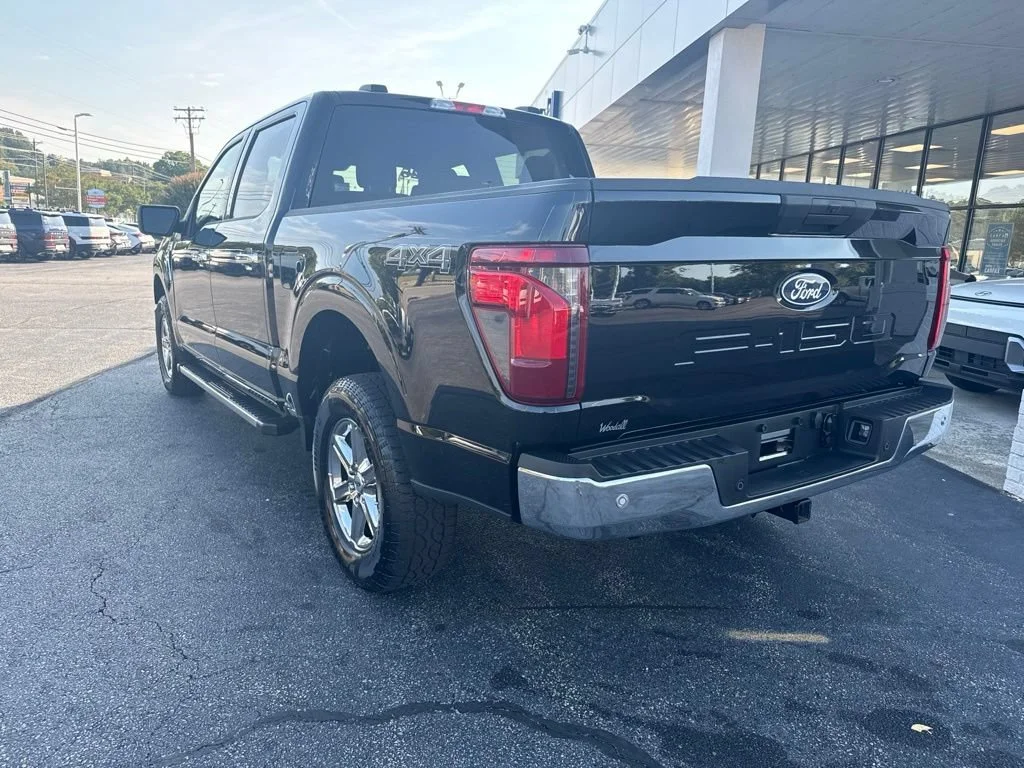 Used 2025 Black Ford XLT image 7