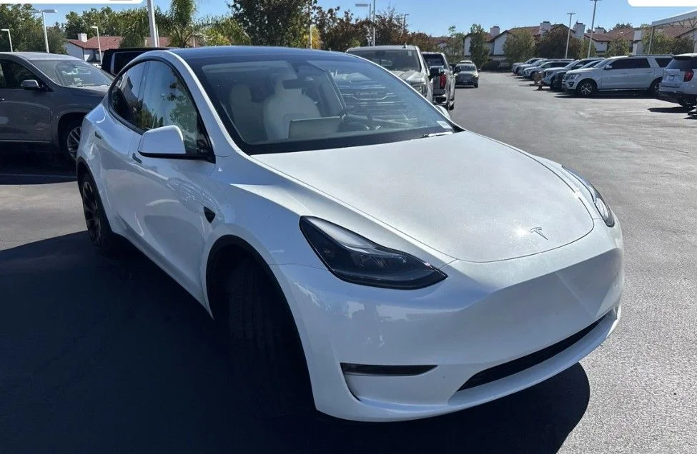 Used 2025 White Tesla Long Range image 3