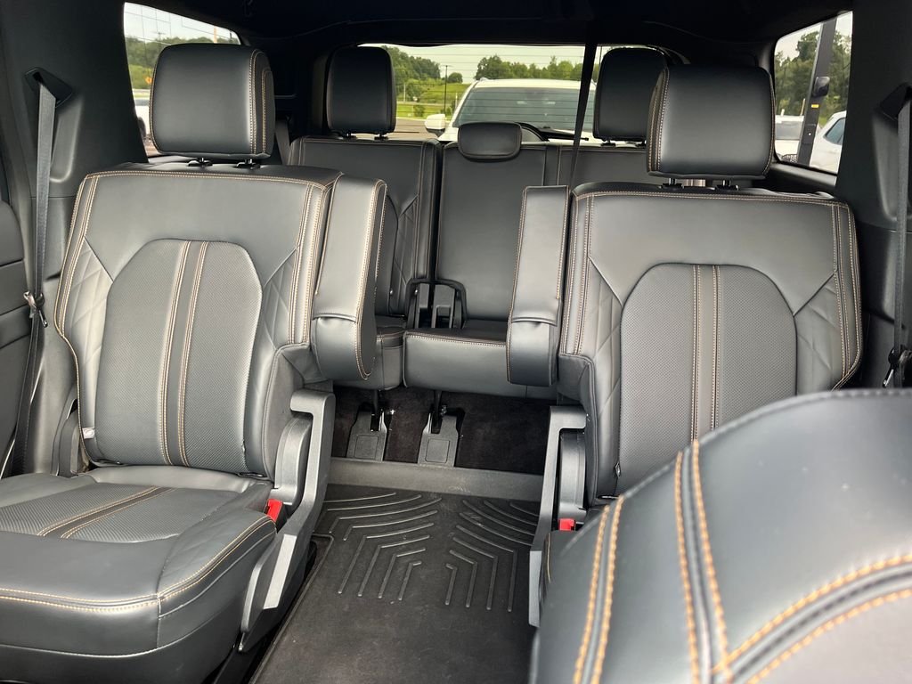 Used 2023 White Ford Platinum image 13