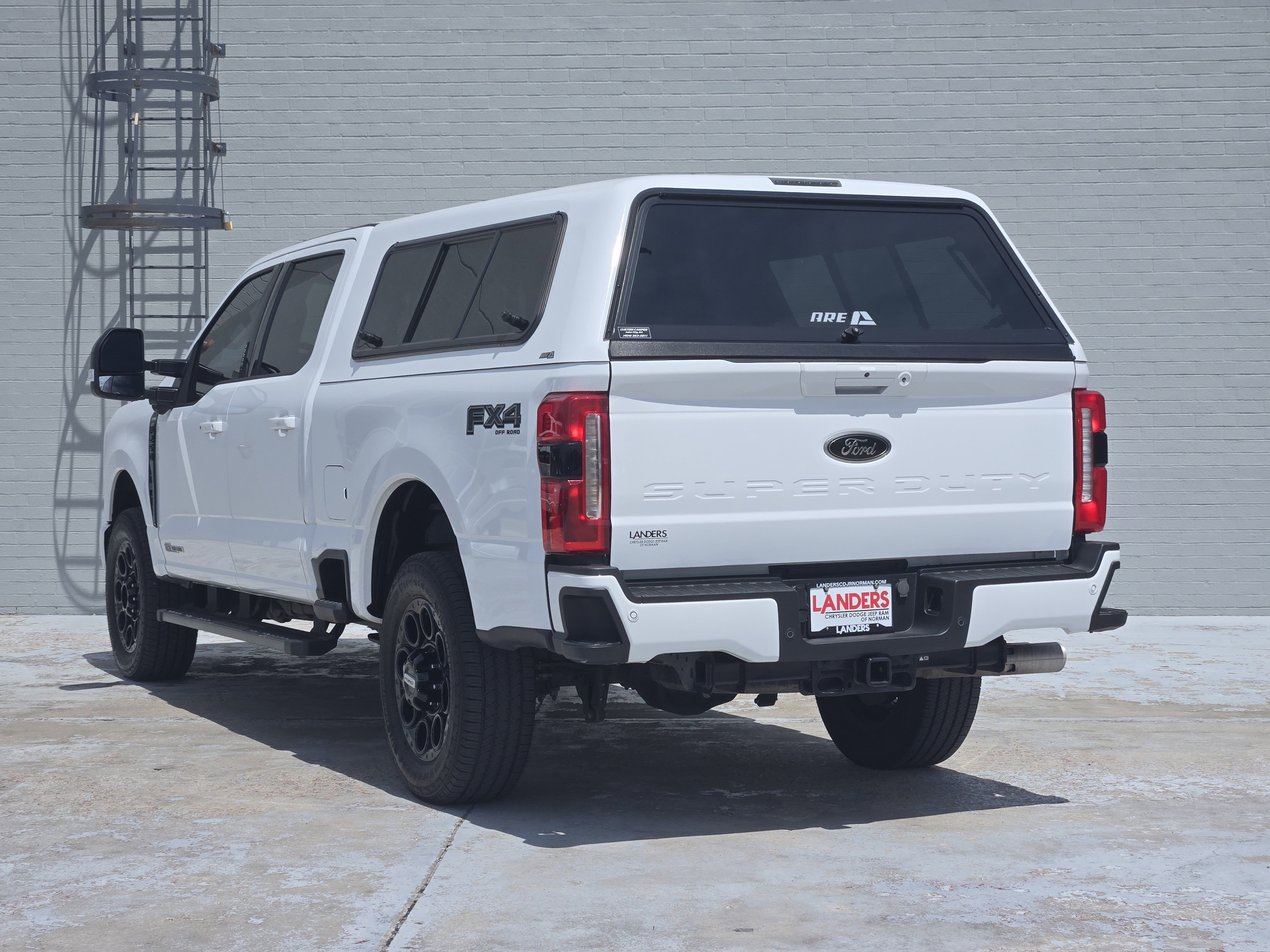 Used 2023 OXFORD WHITE Ford LARIAT image 6