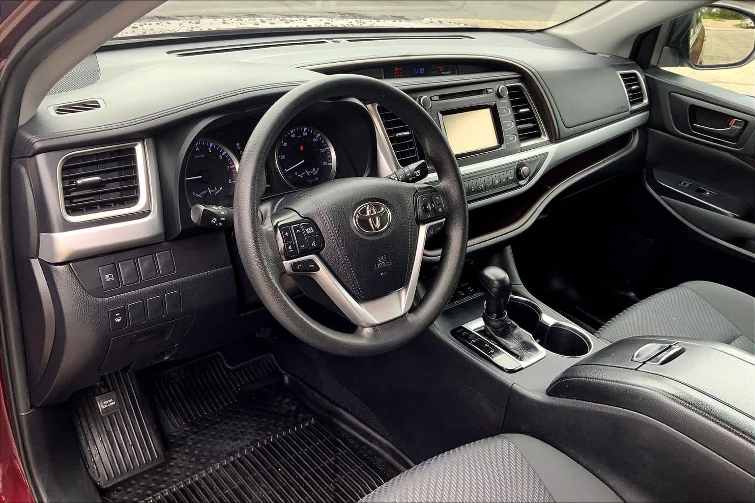 Used 2019 Ooh La La Rouge Mica Toyota LE image 14