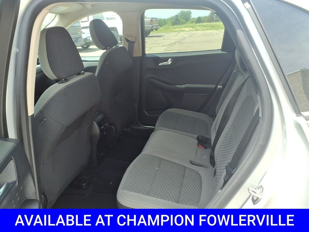 Used 2020 Silver Ford SE image 10