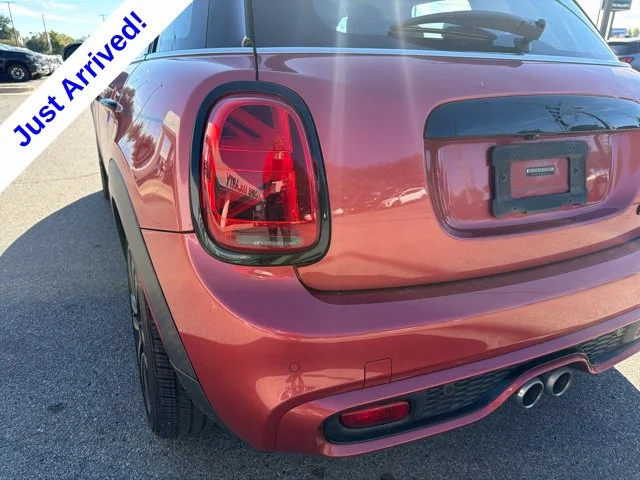 Used 2021  MINI Classic image 17