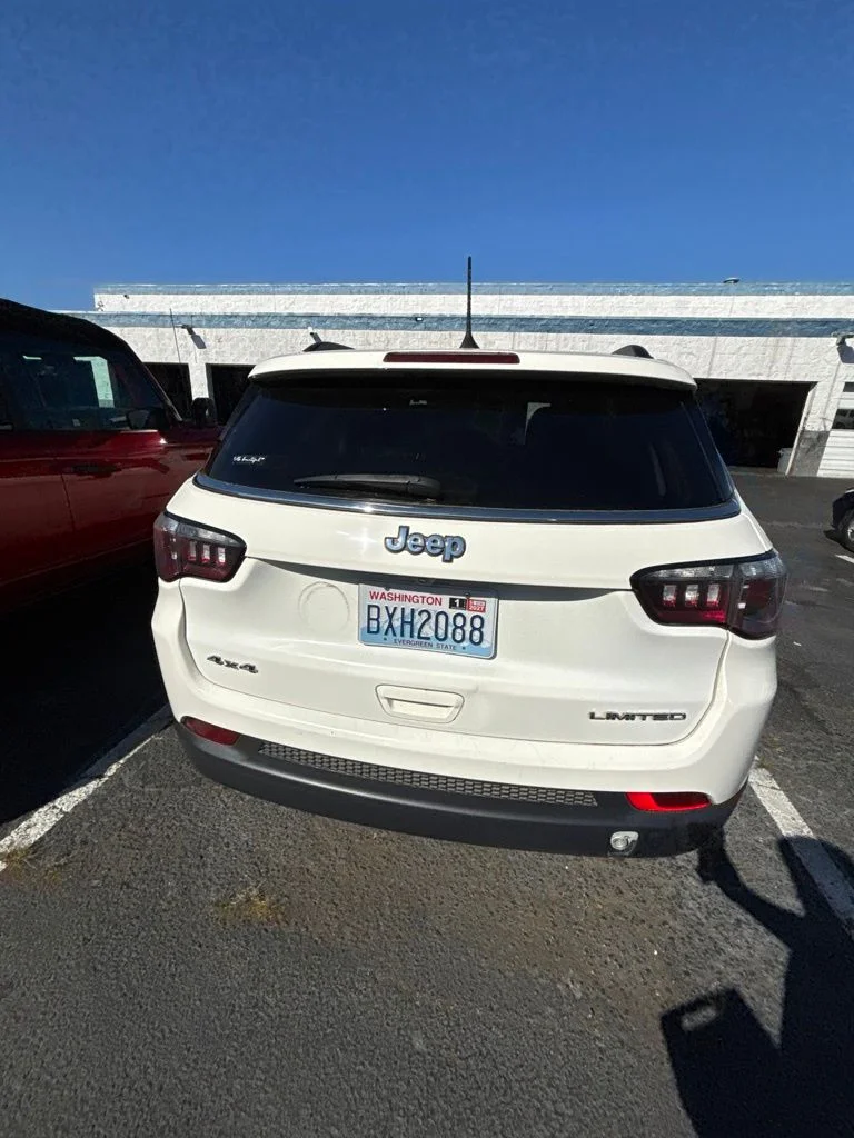 Used 2019 White Clearcoat Jeep Limited image 5