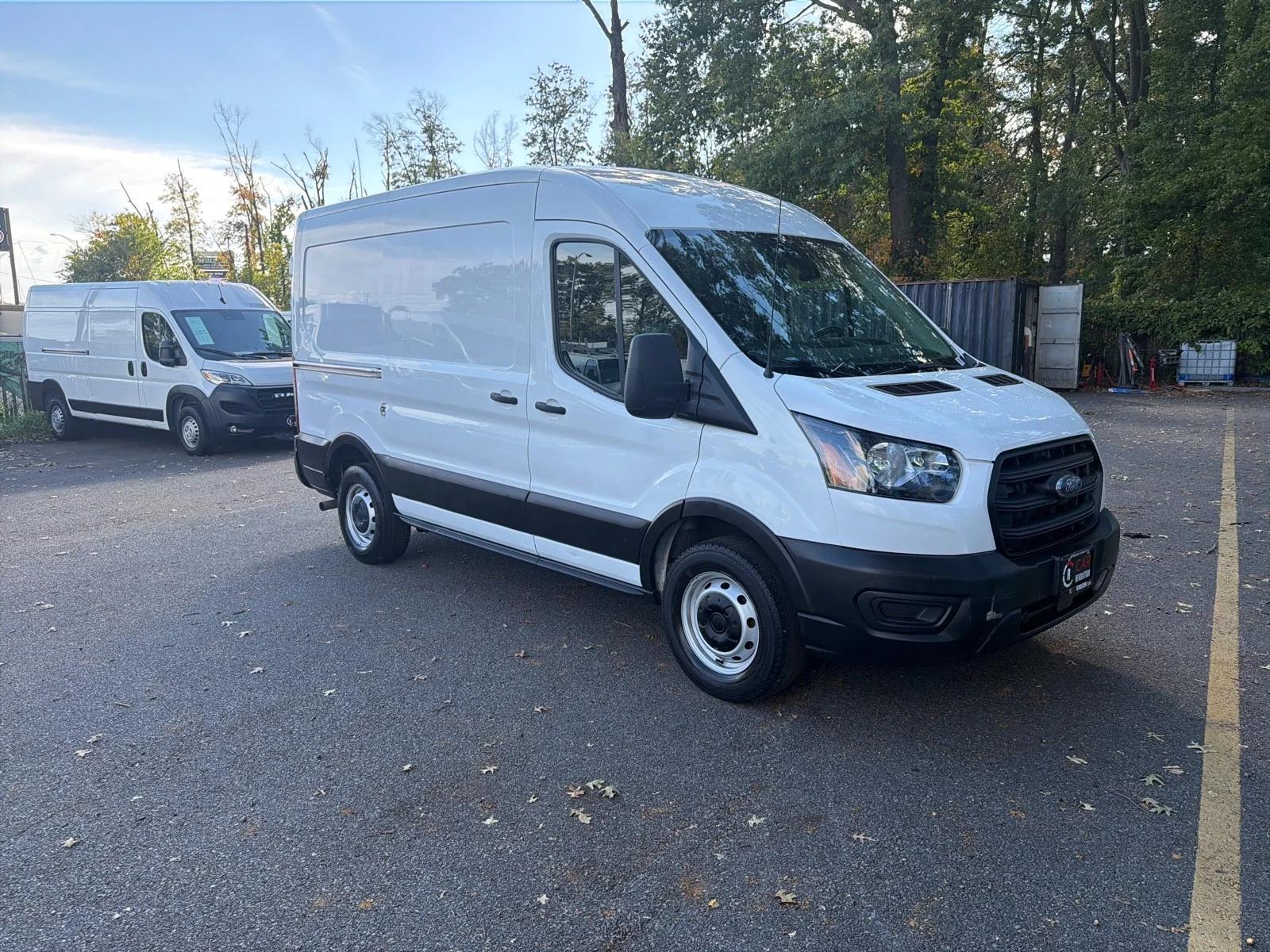 Used 2020 Oxford White Ford T250 MED ROOF image 2