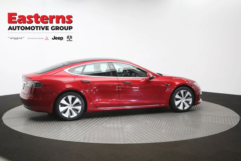 Used 2020 Red Tesla Long Range Plus image 39