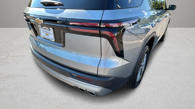 Used 2025 Gray Chevrolet LT image 41