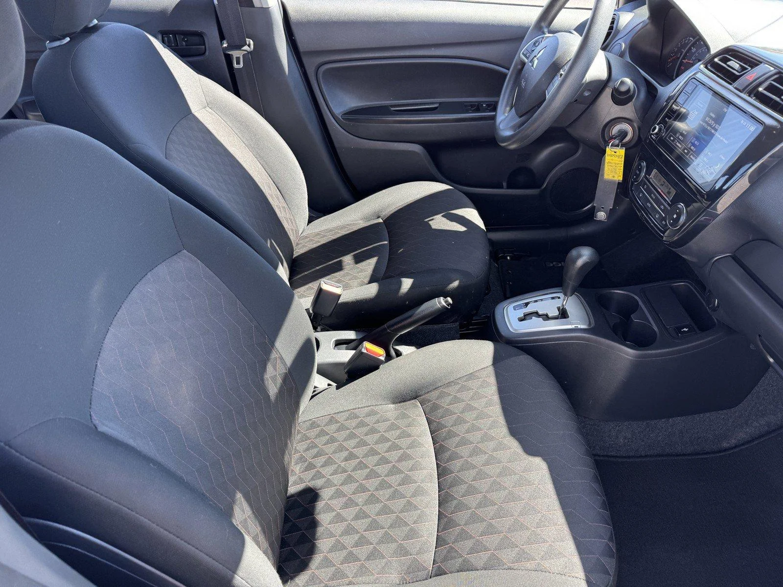 Used 2024  Mitsubishi ES image 8