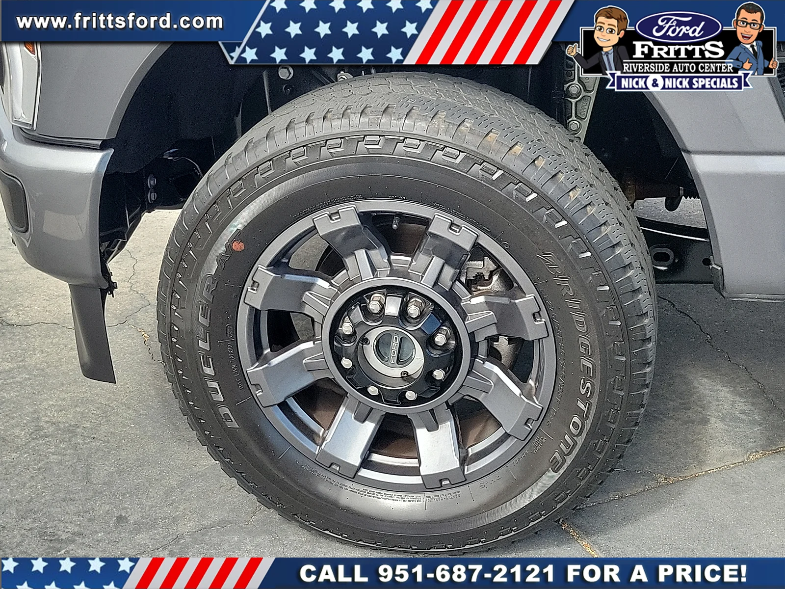 Used 2024 Gray Metallic Ford Lariat image 20