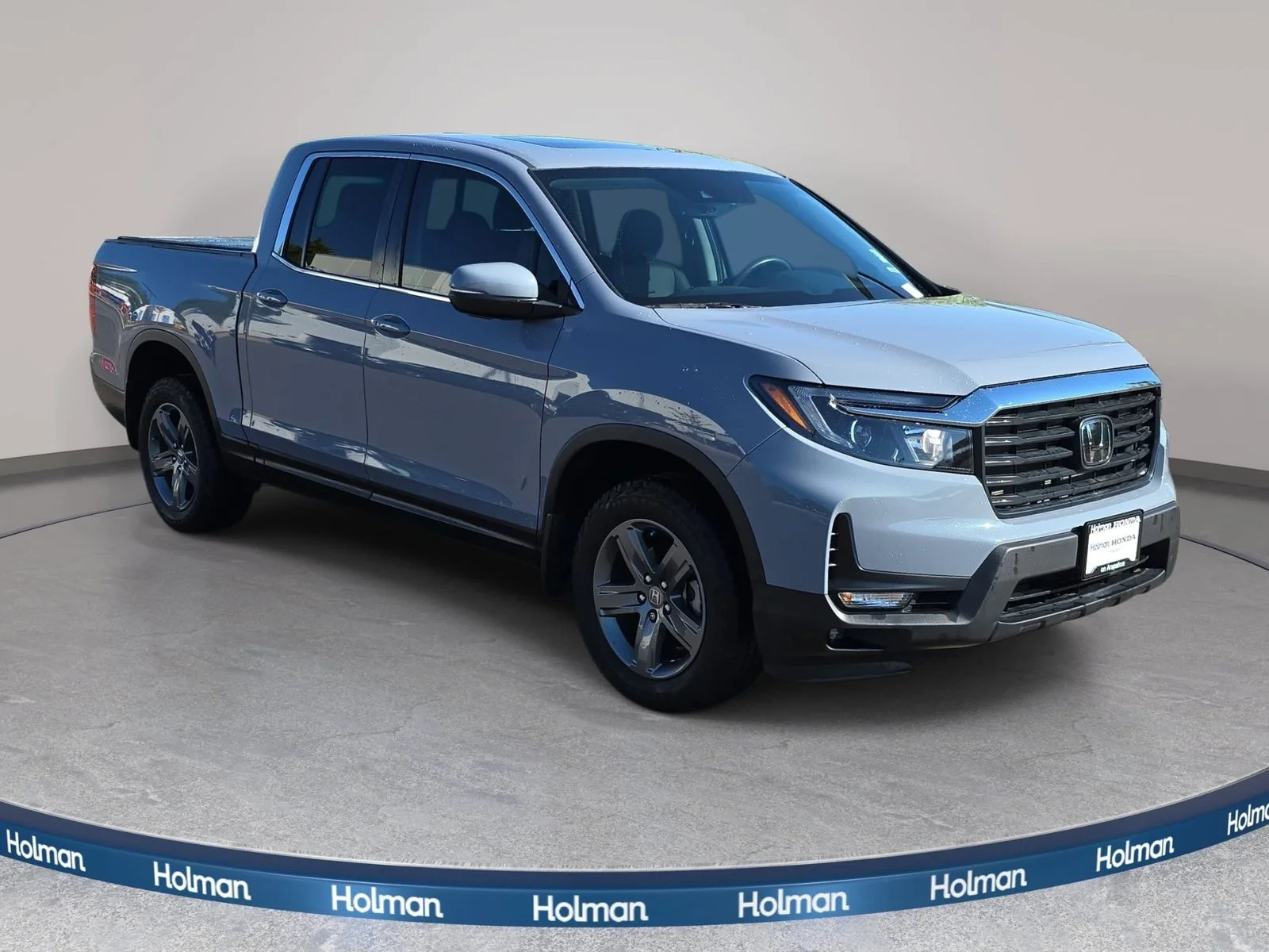 Used 2023  Honda RTL image 4